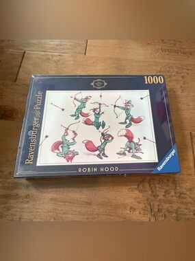 New Disney Ravensburger Robin Hood Fox Archers Puzzle — Navy, Green, Red